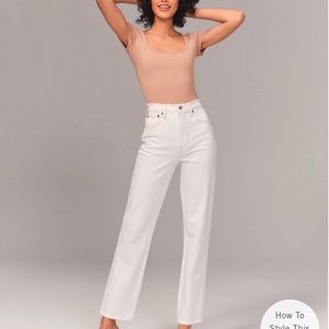 Abercrombie & Fitch The ‘90s Straight Ultra High Rise Jeans in White 27 | 4R